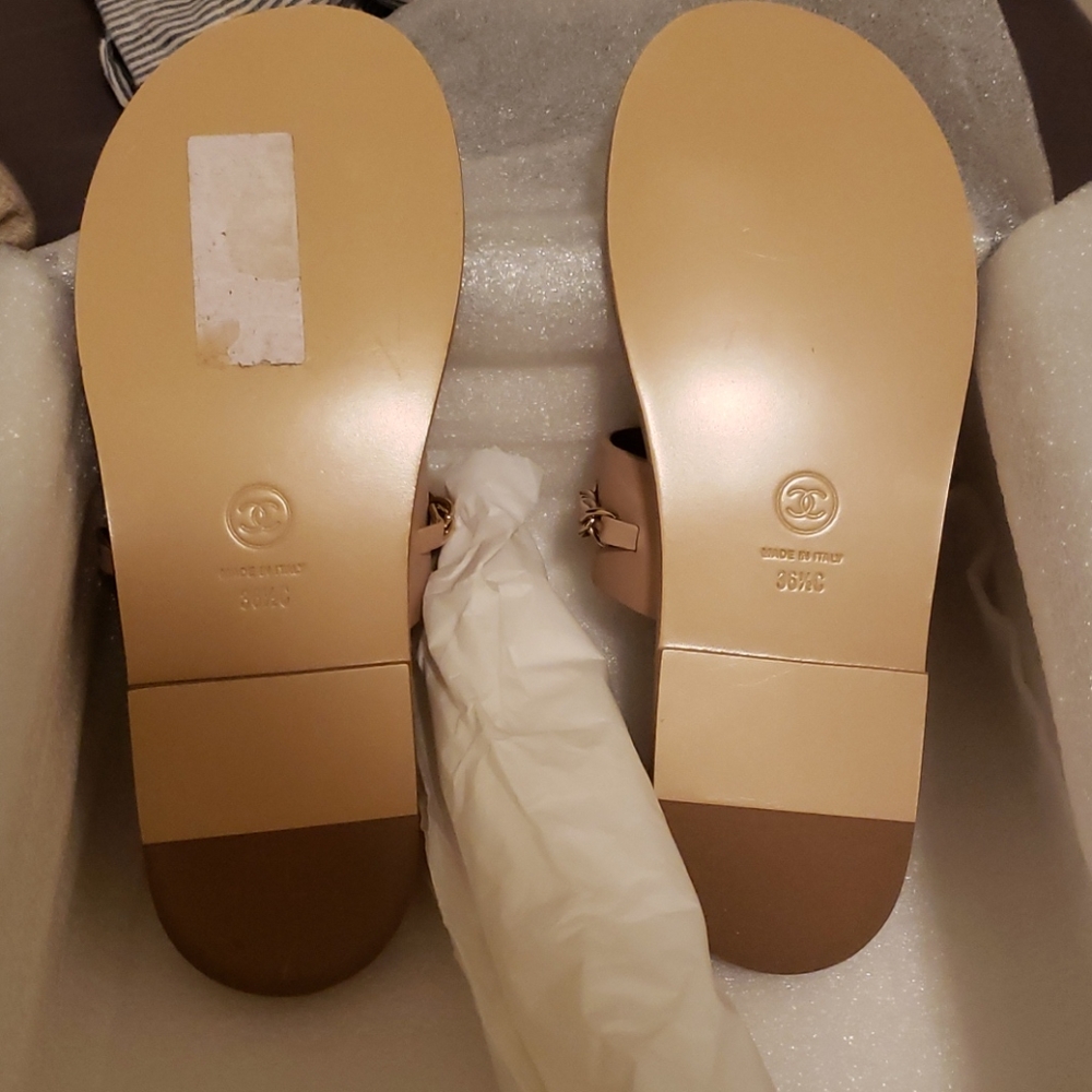 Chanel Sandal - Picture 4 of 8